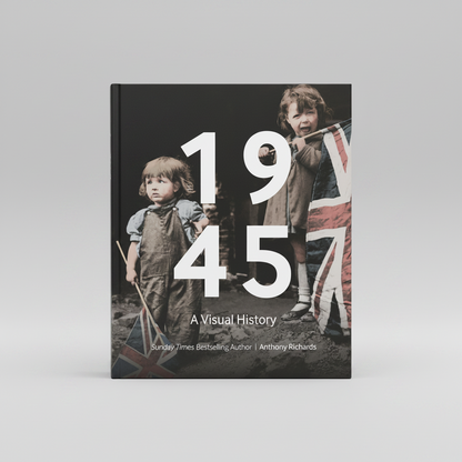 1945 - A Visual History