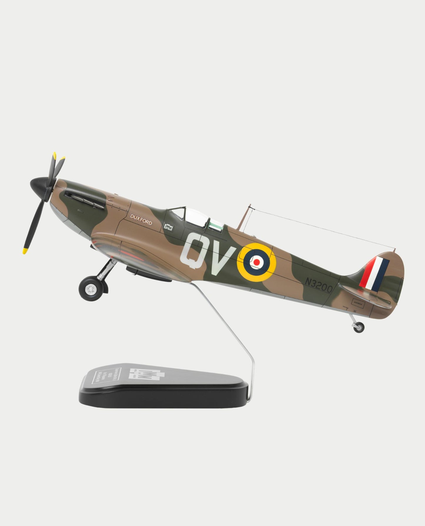 IWM Spitfire Mk1a N3200 Model
