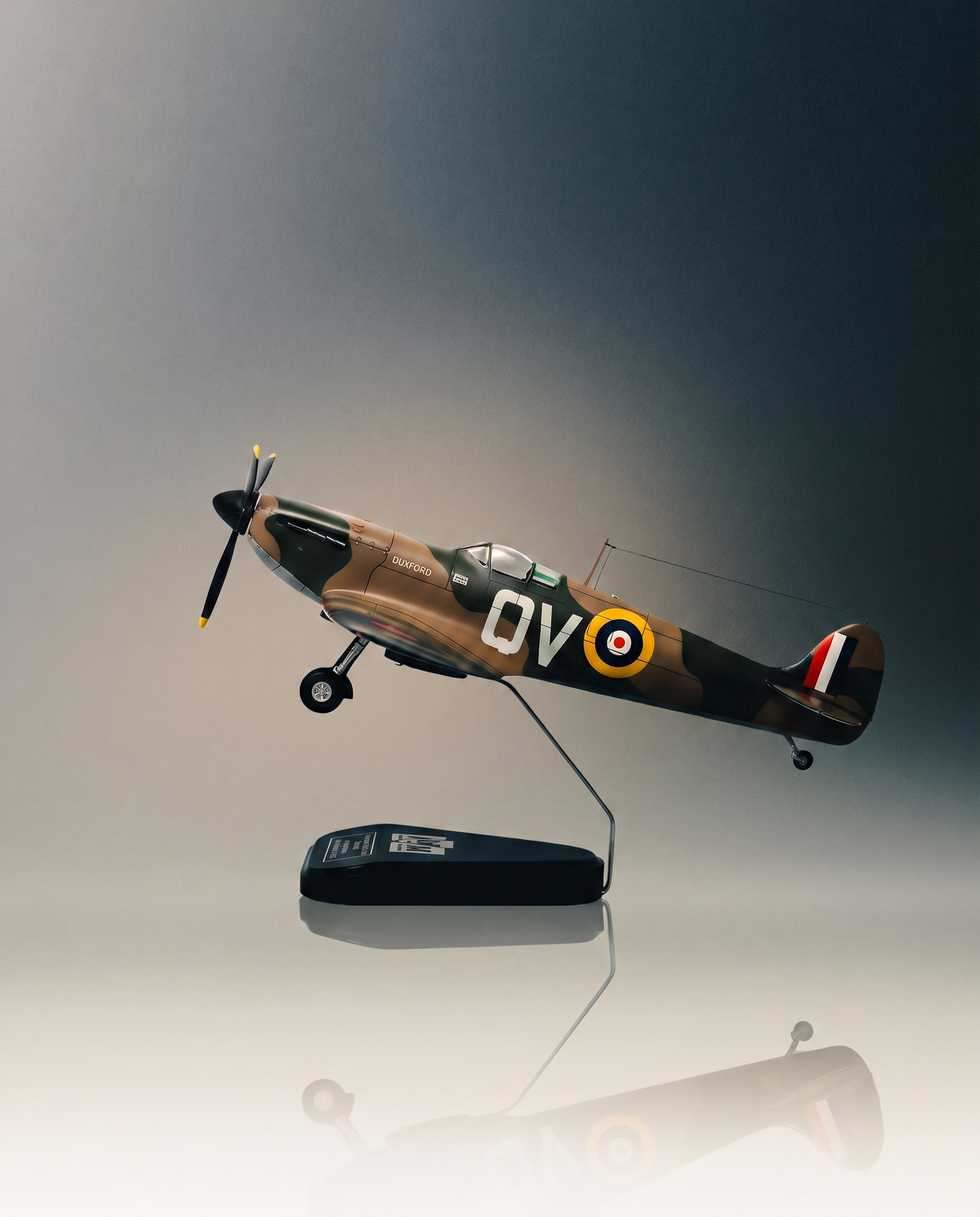 IWM Spitfire Mk1a N3200 Model
